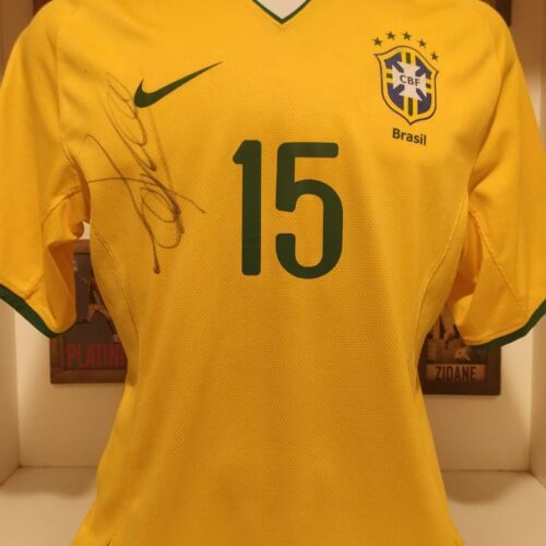 Camisa Brasil Nike 2009 Eliminatórias Copa do Mundo autografada