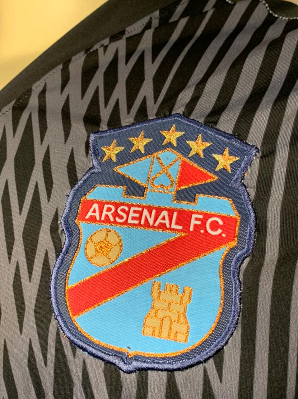 Camisa Arsenal de Sarandí Lyon 2021 Castro Sulamericana – Memorias do  Esporte