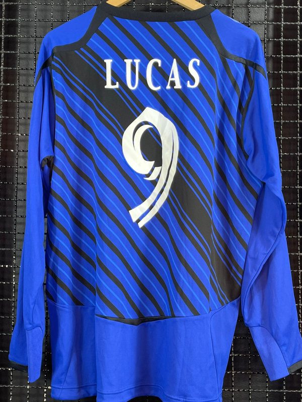 Camisa Gamba Osaka Umbro 2008 Mundial de Clubes Lucas Severino mangas longas - Imagem 2