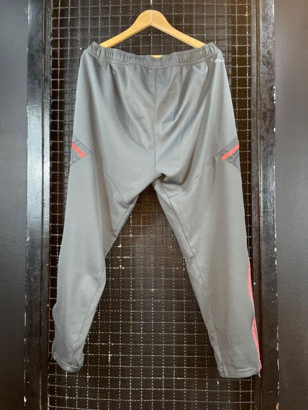 Calça Internacional Adidas 2022 treino - Imagem 2
