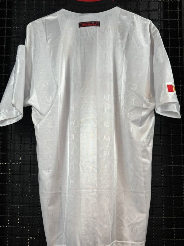 Camisa Manchester United Umbro 1998 Branca - Imagem 2