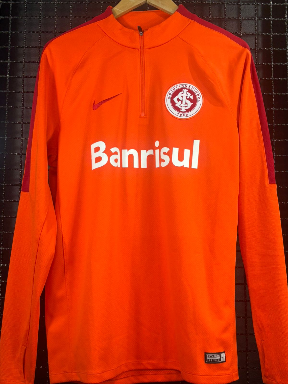Agasalho Internacional Nike 2017 Treino - Memorias do Esporte