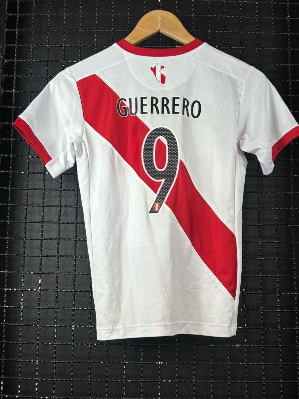 Camisa Peru Umbro 2015 Paolo Guerrero infantil - Image 2