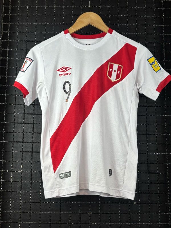 Camisa Peru Umbro 2015 Paolo Guerrero infantil