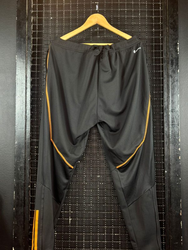 Calça Internacional Adidas 2023 treino - Imagem 2