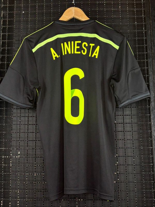 Camisa Espanha Adidas 2013 Andrés Iniesta preta - Imagem 2