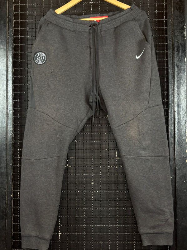 Calça Paris Saint-Germain Nike moletom viagem