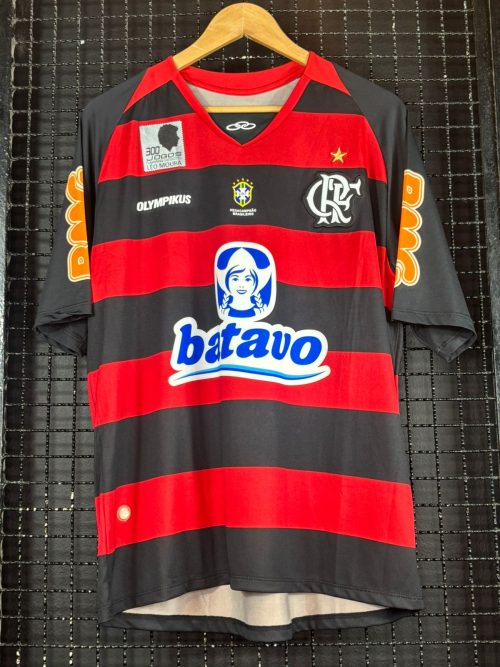 Camisa Flamengo Olympikus 2010 300 jogos Léo Moura rubro-negra
