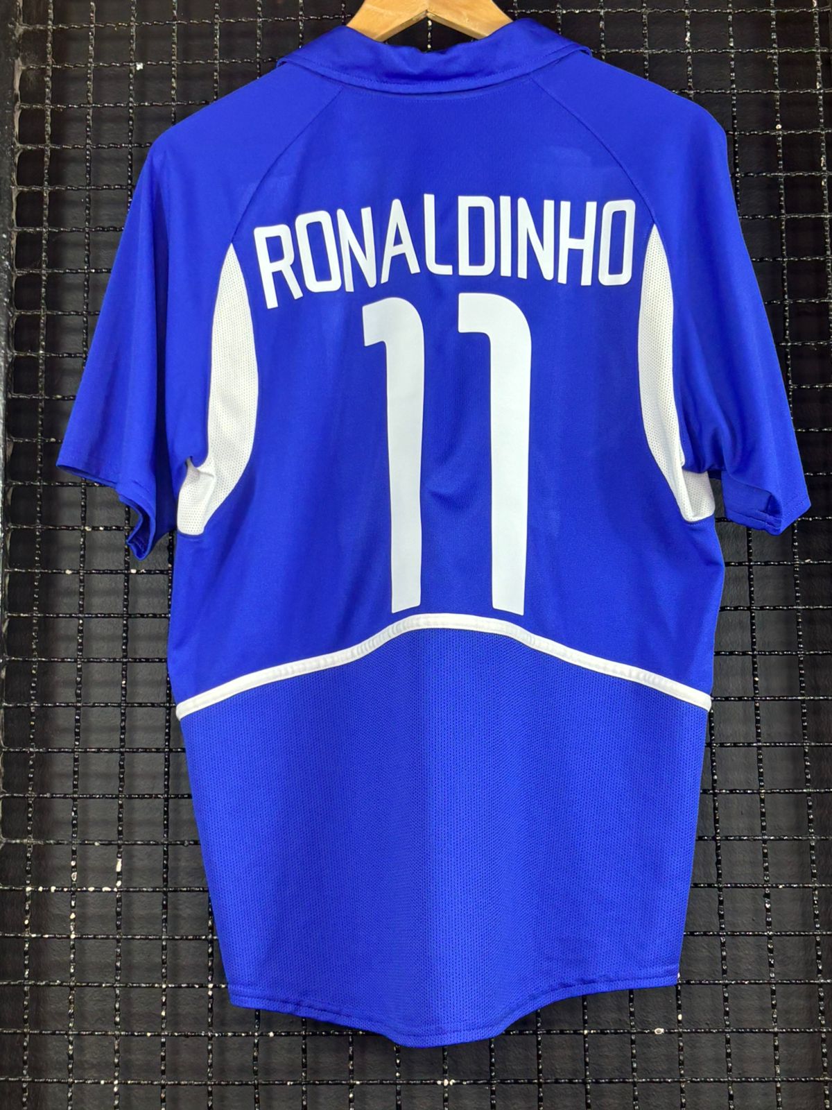 ナイキ ブラジル代表 2002 アウェー プラクティスシャツ 青 白 Lサイズ ナイキ ブラジル代表 2002 アウェー プラクティスシャツ 青 白 Lサイズ