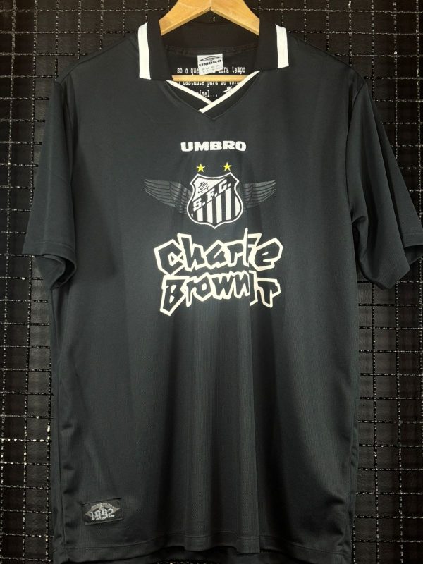 Camisa Santos Umbro 2022 comemorativa Charlie Brown Jr preta