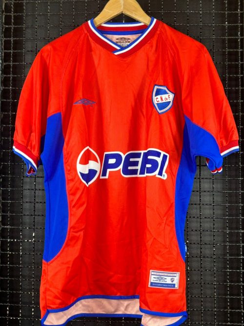 Camisa Nacional Umbro 2002 vermelha