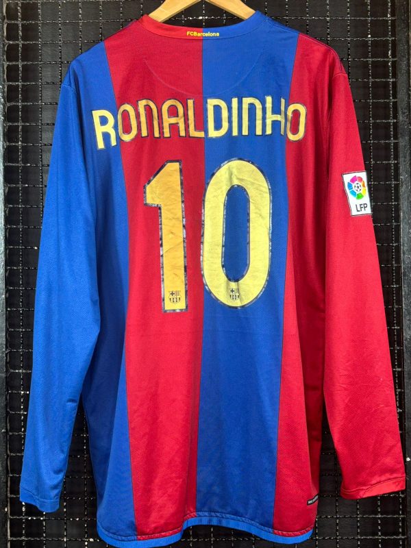 Camisa Barcelona Nike 2006 Ronaldinho Gaúcho mangas longas - Imagem 2