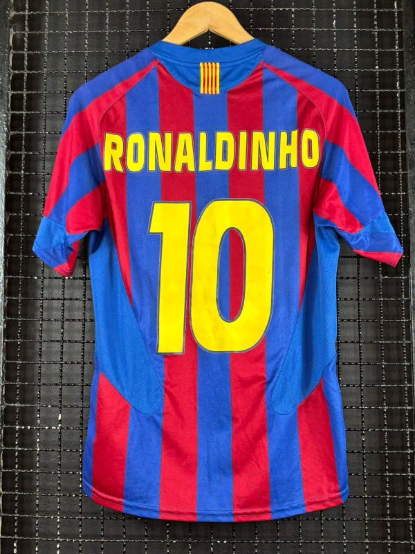 Camisa Barcelona Nike 2006 Ronaldinho Gaúcho - Imagem 2