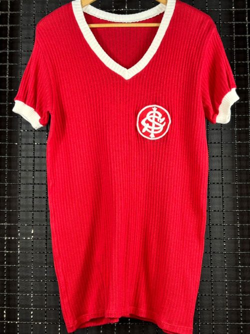 Camisa Internacional 1975 retrô Gol iluminado Figueroa