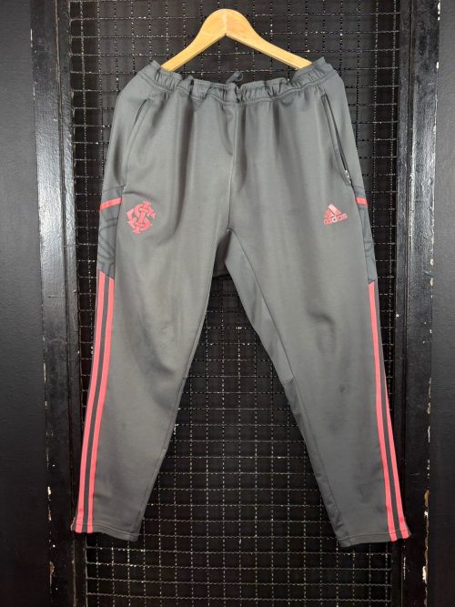 Calça Internacional Adidas 2022 treino