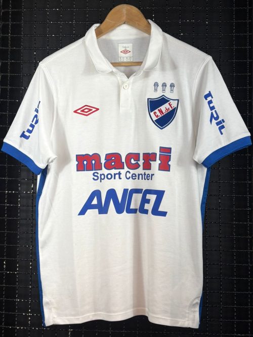 Camisa Nacional Umbro 2011 branca