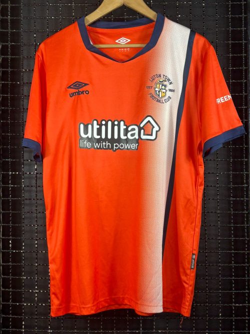 Camisa Luton Town – ING Umbro 2023