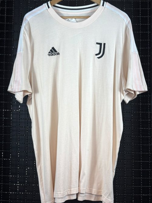 Camisa Juventus Adidas 2021 Tee