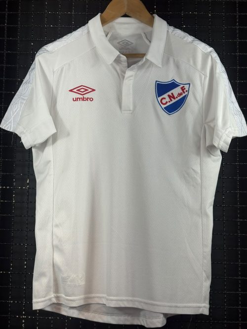Camisa Nacional Umbro 2017 branca